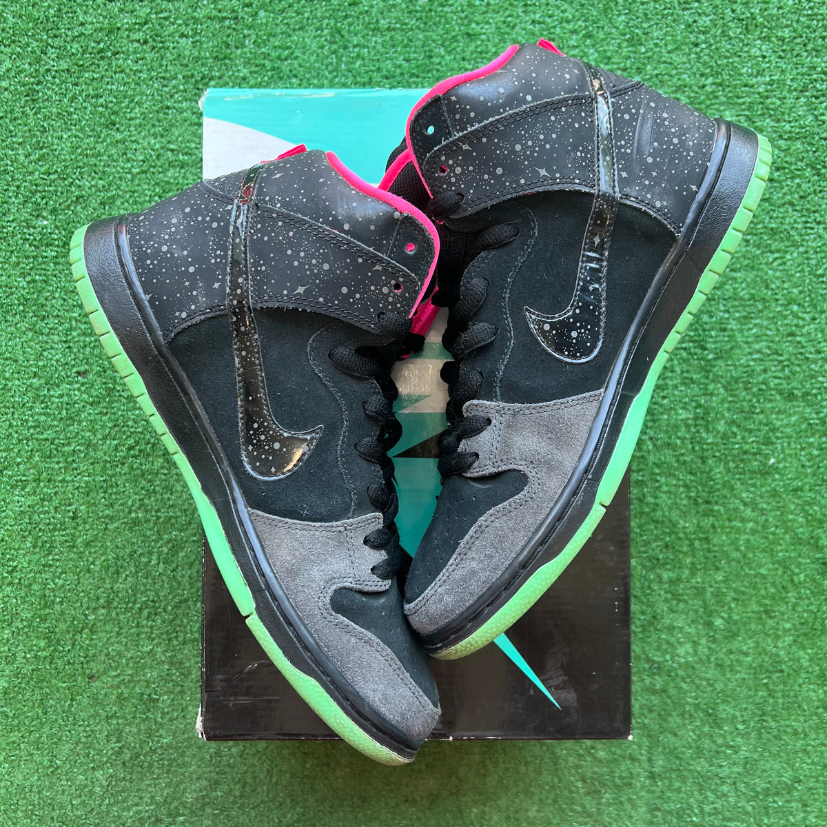 Nike Northern Lights SB High Dunk Size 10 – My Cuzin Vintage