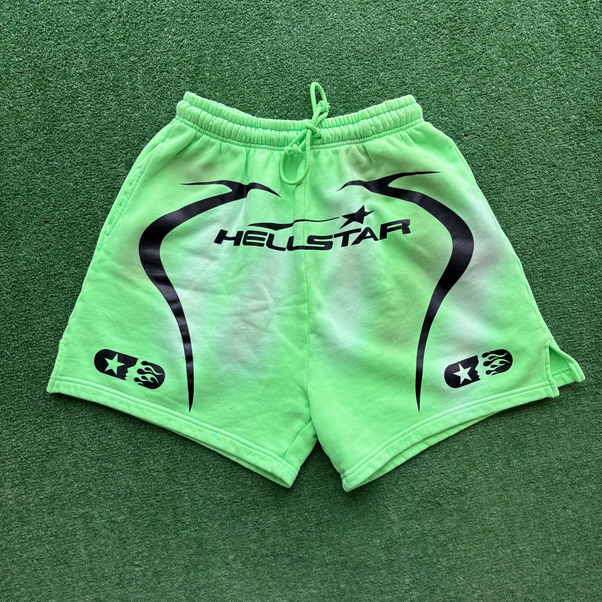 Hellstar Shorts Size M – My Cuzin Vintage