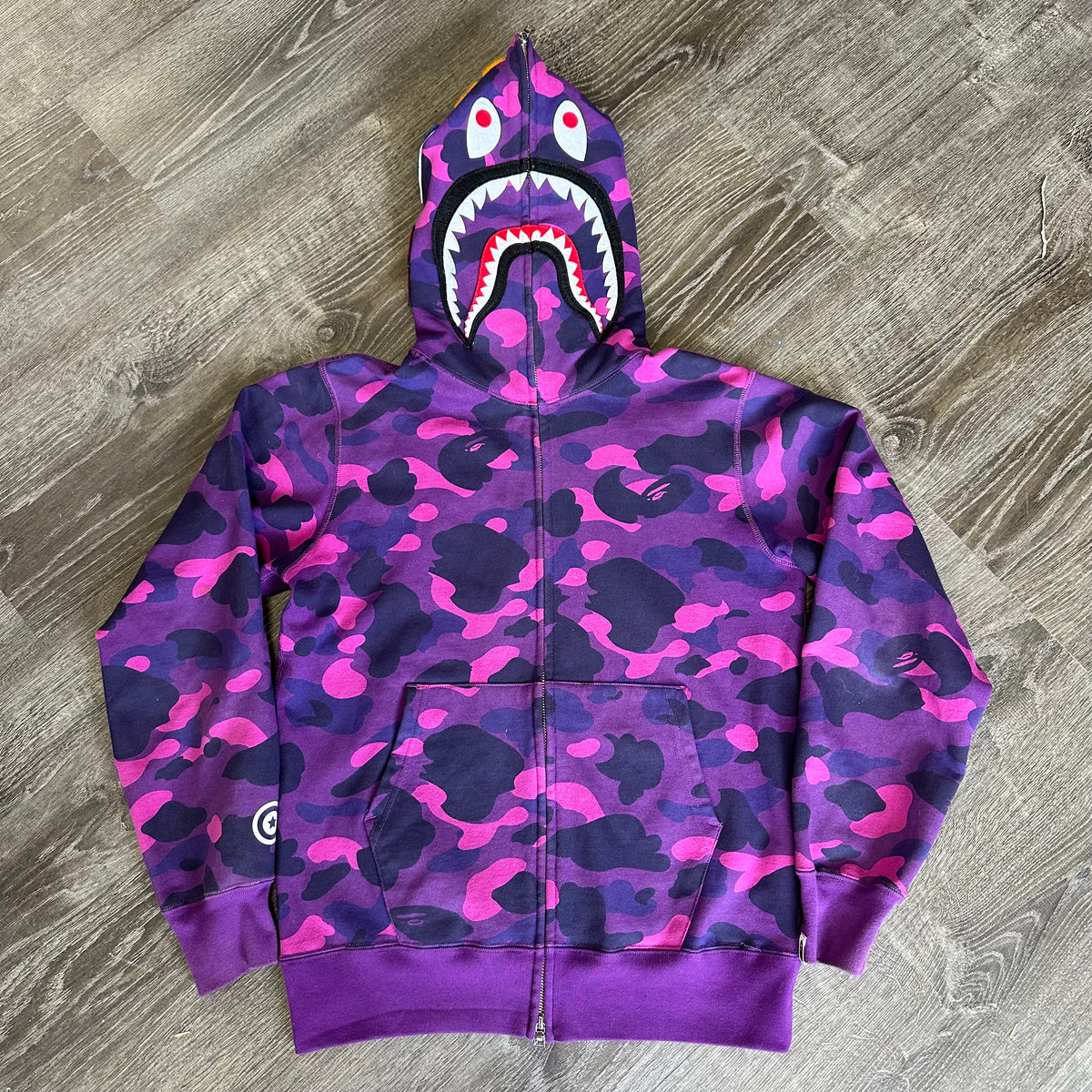 Bape Hoodie Size M – My Cuzin Vintage