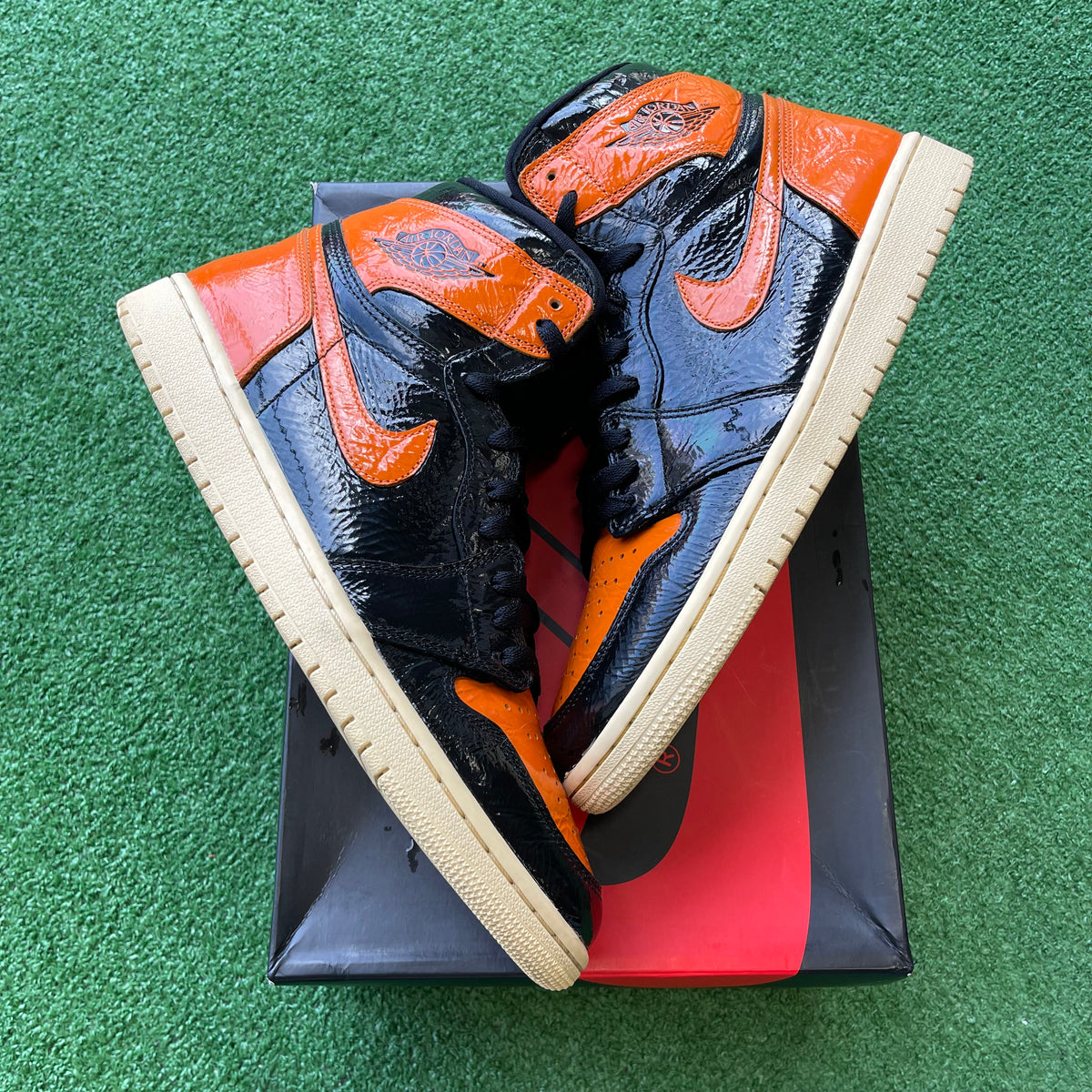 Jordan Shattered Backboard 3.0 1s Size 11 – My Cuzin Vintage display picture 3