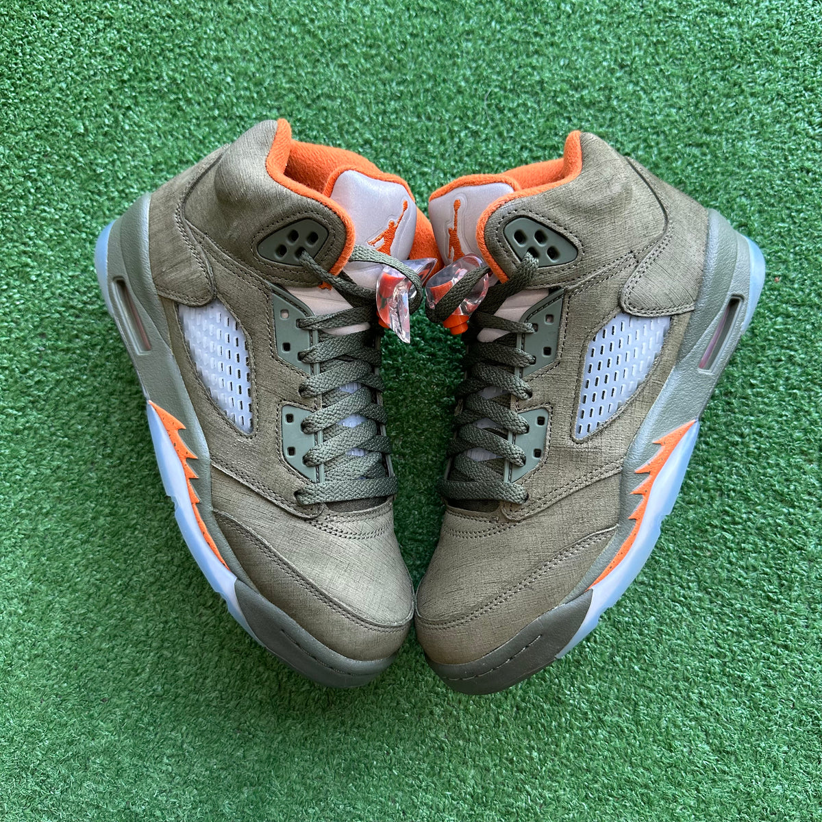 Jordan Olive 5s Size 5.5Y – My Cuzin Vintage