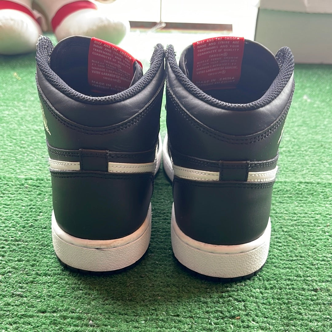 Jordan Black Yin Yang 1s Size 4.5Y â My Cuzin Vintage