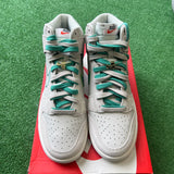 Nike First Use Sail High Dunks Size 9.5