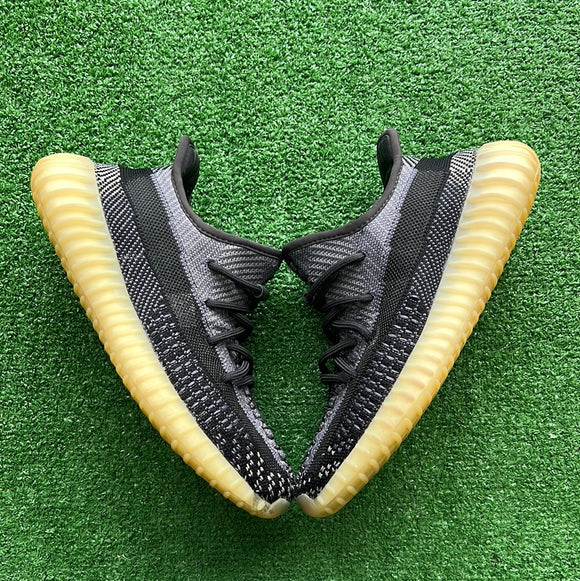 Yeezy Carbon 350 V2s Size 6.5