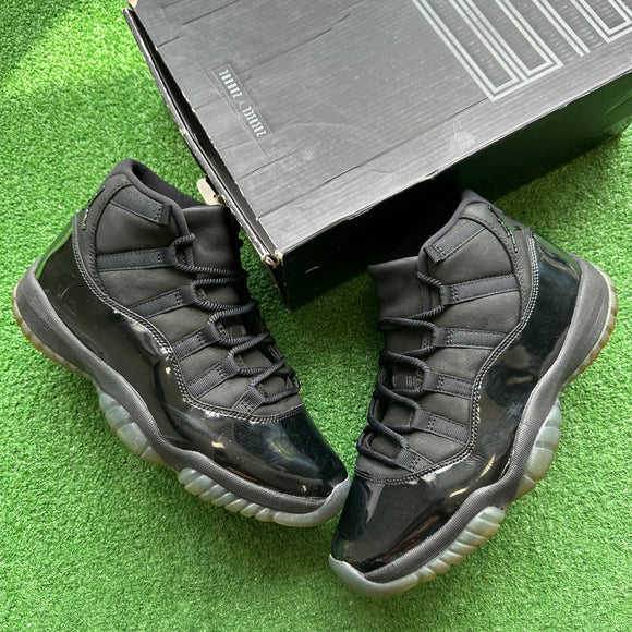 Jordan Cap And Gown 11s Size 8