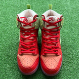 Nike Strawberry Cough SB High Dunk Size 12.5