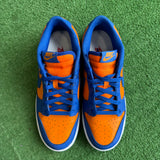 Nike Knicks Low Dunks Size 9.5