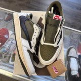Jordan Travis Scott Medium Olive Low 1s Size 11