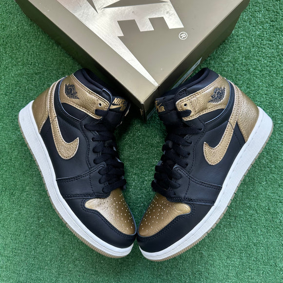 Jordan Metallic Gold 1s Size 5.5Y