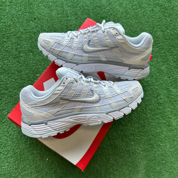 Nike Summit White P 6000s Size 6.5W/5M