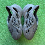 Yeezy Onyx FoamRunner Size 5