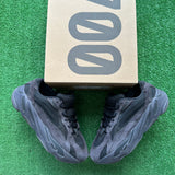 Yeezy Vanta 700 V2s Size 7.5