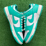 Nike Clear Jade Low Dunks Size 9