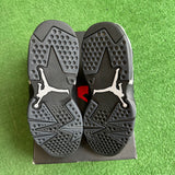 Jordan Cap and Gown 6s Size 7.5