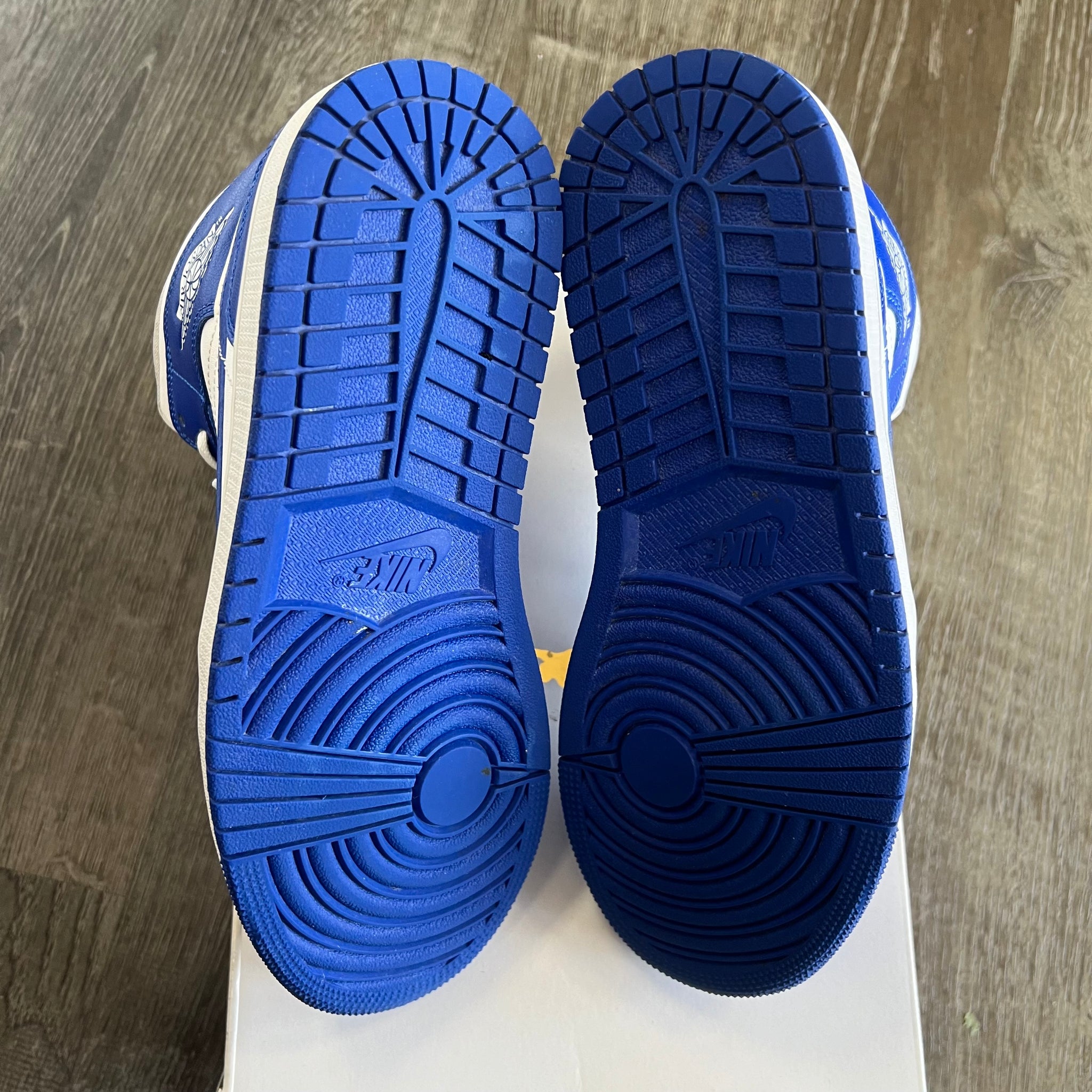 Jordan Kentucky Blue Mid 1s Size 9W/7.5M – My Cuzin Vintage