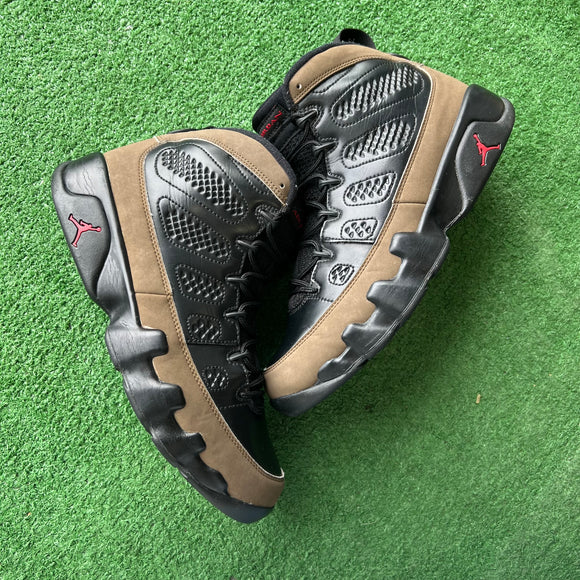 Jordan 2012 Olive 9s Size 8.5