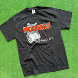 Vintage Hooters Buffalo Tee Size M