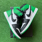 Jordan Lucky Green 1s Size 8
