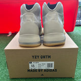 Yeezy Mist Slate QNTM Size 11