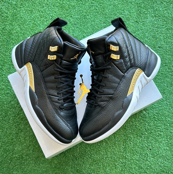 Jordan Black Metallic Gold 12s Size 6W/4.5M