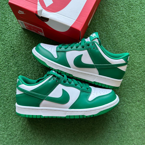 Nike White Malachite Low Dunk Size 6Y