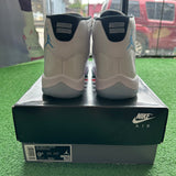 Jordan Legend Blue 11s Size 9.5