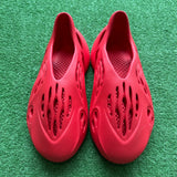 Yeezy Vermillion Foam RNNR Size 10