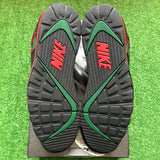 Nike Supreme Black Green Red Low Cross Trainer Size 12