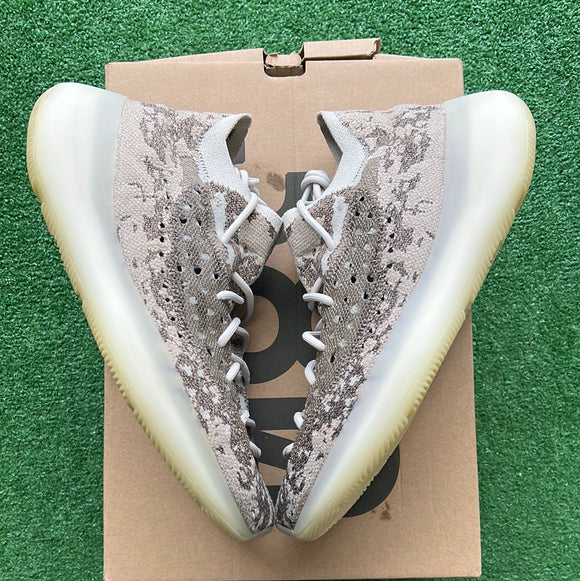 Yeezy Pyrite 380 Size 11