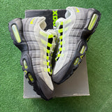 Nike OG Neon Air Max 95s Size 9