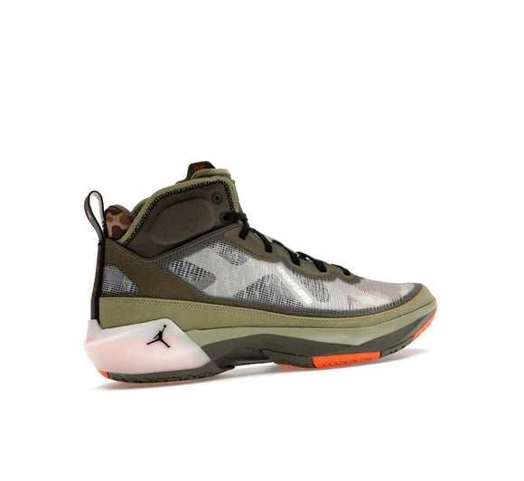 Jordan Undefeated 37s Size 10.5