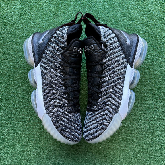 Nike Oreo LeBron 16s Size 12