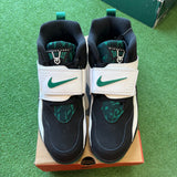 Nike Emerald Air Diamond Turfs Size 13