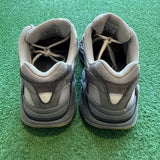 Yeezy Tephra 700 V2s Size 9