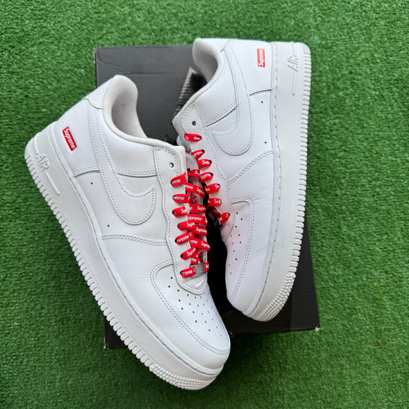 Nike Supreme White Air Force 1 Lows Size 9.5