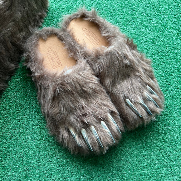 Bravest Studios Bear Claw Clogs Size 11