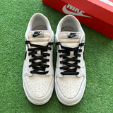 Nike White Black Low Dunk Size 9.5