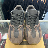 Yeezy Mauve 700s Size 9