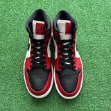 Jordan Chicago Black Toe Mid 1s Size 9