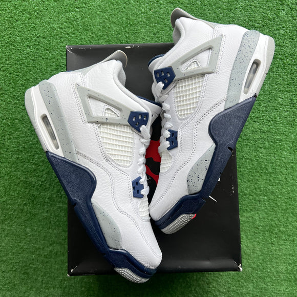 Jordan Midnight Navy 4s Size 7Y