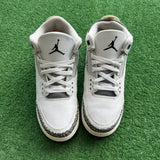 Jordan Hide N Sneak 3s Size 6Y