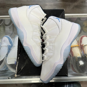 Jordan Legend Blue 11s Size 9