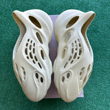 Yeezy Sulfur Foam RNNR Size 8