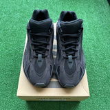 Yeezy Vanta 700s V2s Size 11.5