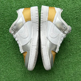 Nike Heirloom Low Dunk Size 7.5
