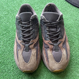 Yeezy Mauve 700s Size 10