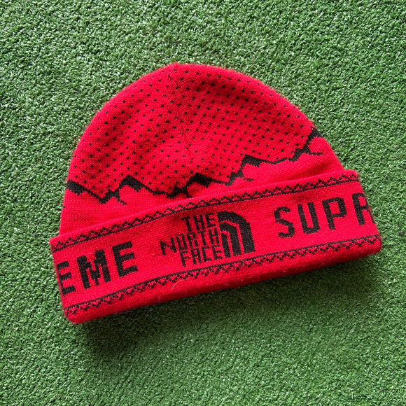 Supreme x North Face Beanie