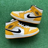 Jordan Lakers Mid 1s (Missing Insoles) Size 11