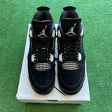Jordan White Thunder 4s Size 9.5