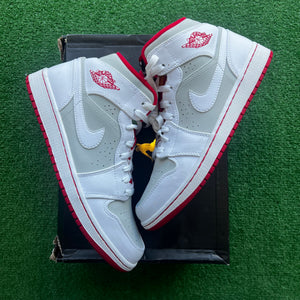 Jordan Hare Mid 1s Size 9.5
